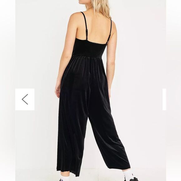 UO Velvet Straight-Neck Jumpsuit Elegant Black Velvet Jumpsuit size small - Picture 2 of 9
